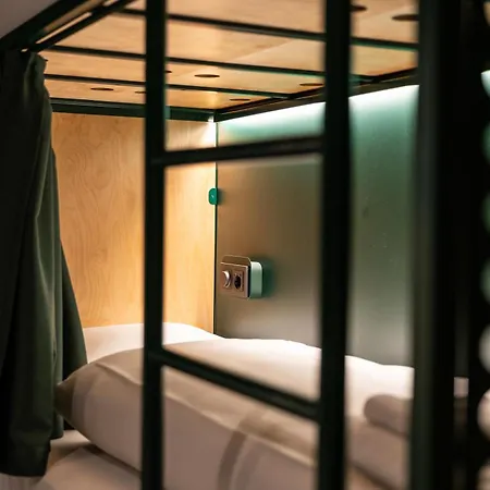 Bunks At Rode Hostel *