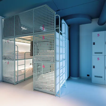 Bunks At Rode Hostel