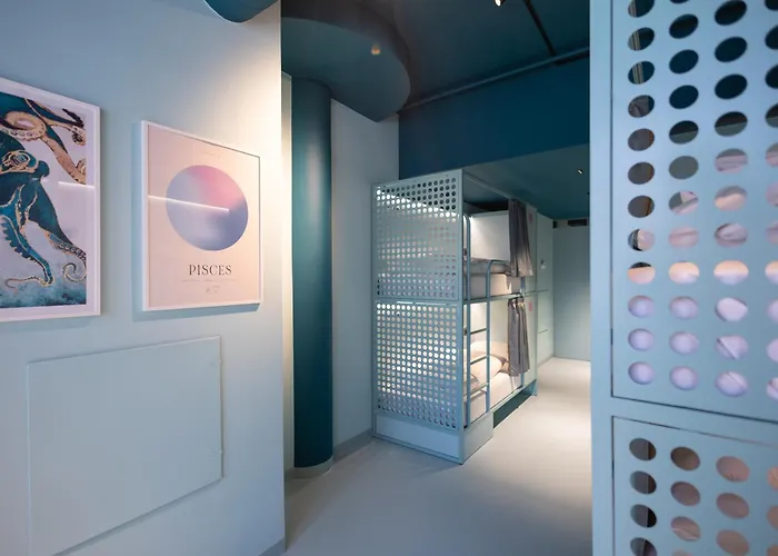 Hostel Bunks At Rode