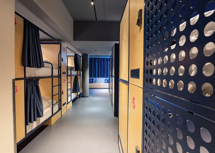 Bunks At Rode Hostel *
