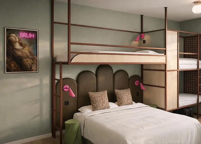 Hostel Bunks At Rode *