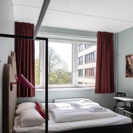 Bunks At Rode Hostel *